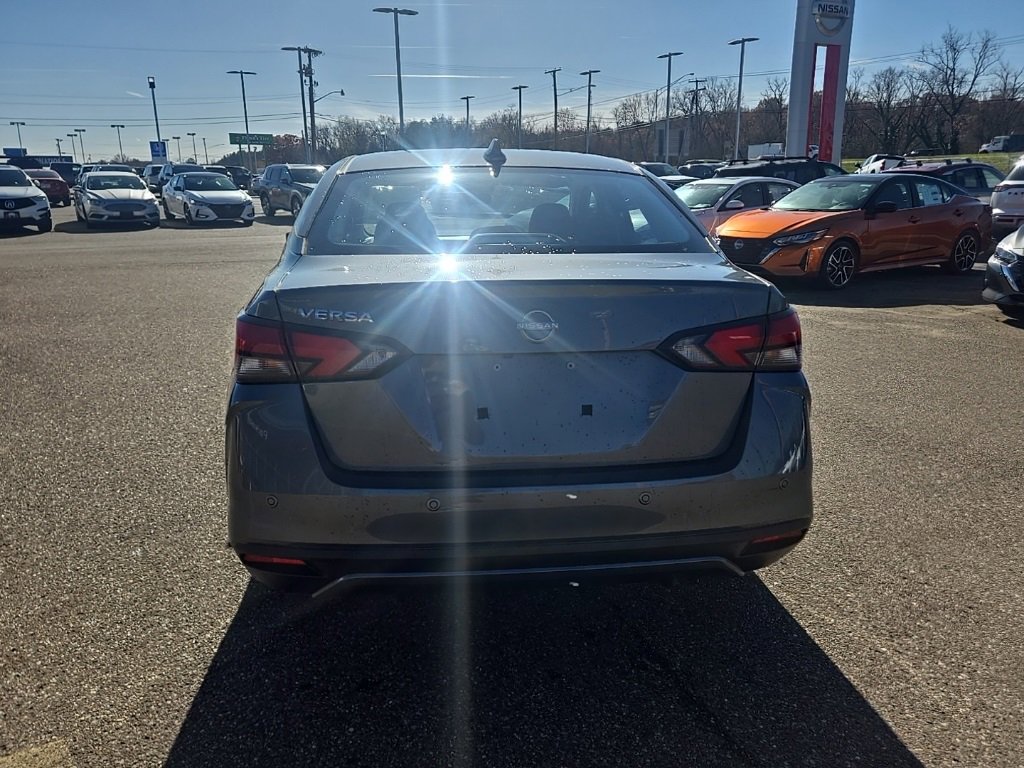 New 2025 Nissan Versa SV image 6