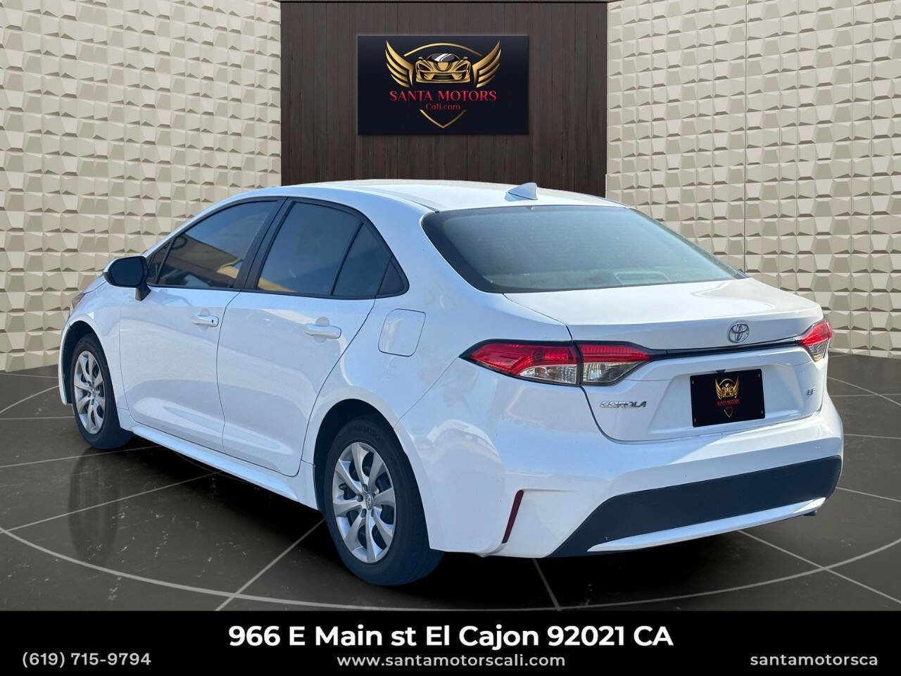 Used 2021 Toyota Corolla LE FWD image 4