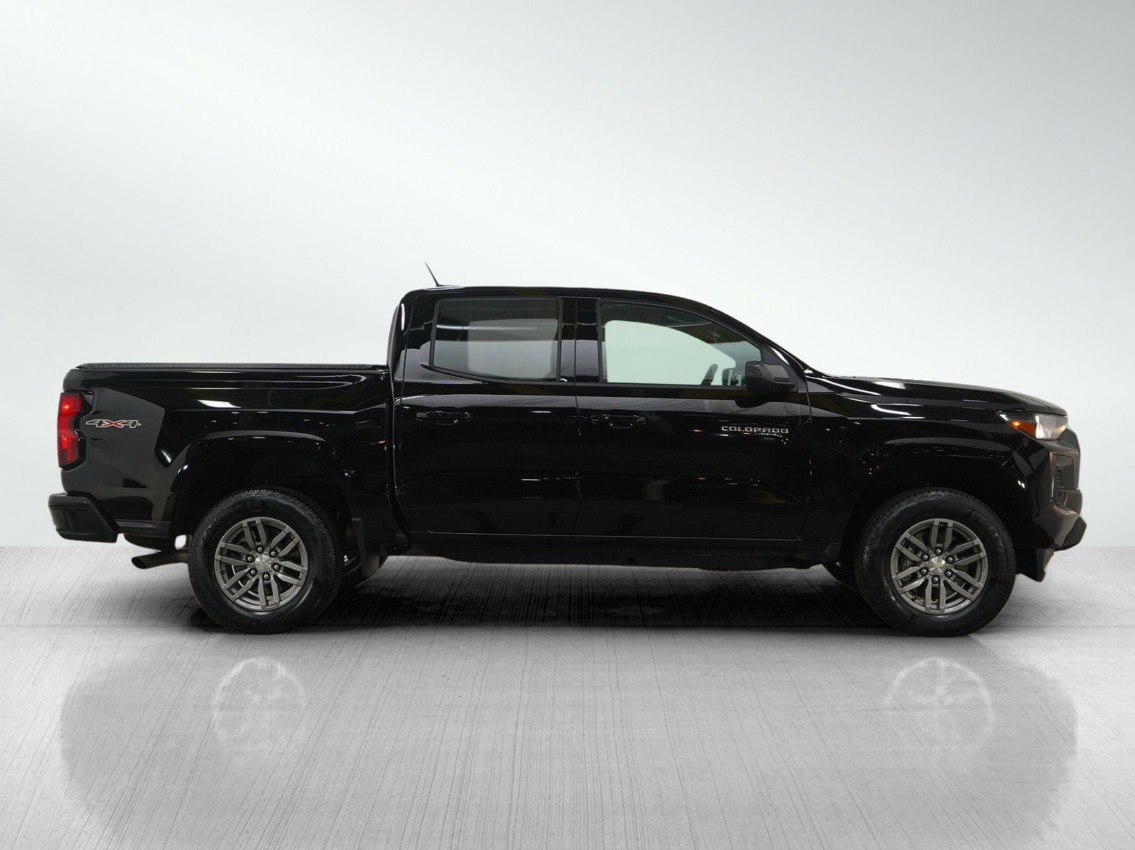 Used 2023 Chevrolet Colorado LT w/ LT Convenience Package II image 6