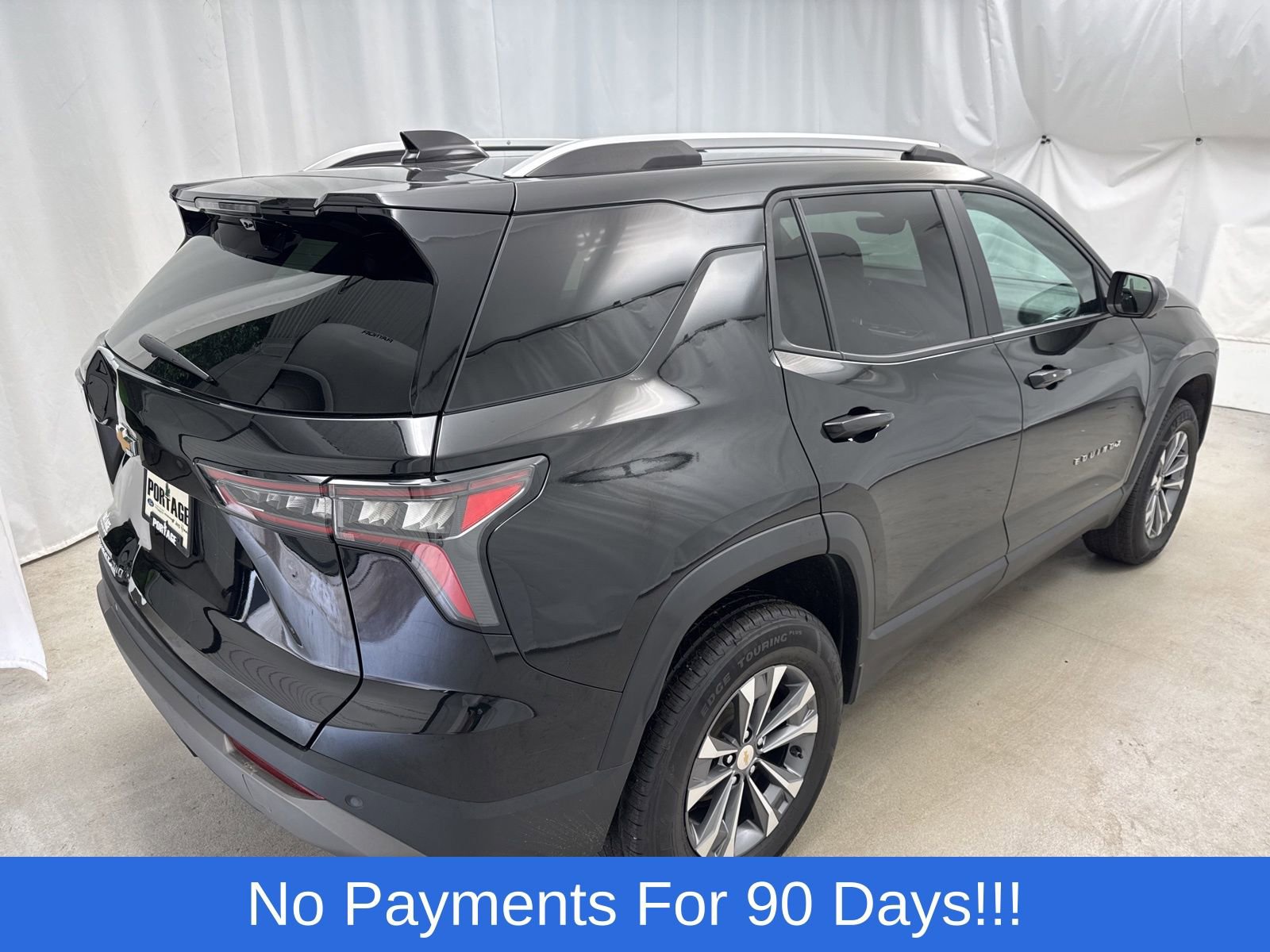 Used 2025 Chevrolet Equinox LT w/ Convenience Package II AWD/4WD image 3
