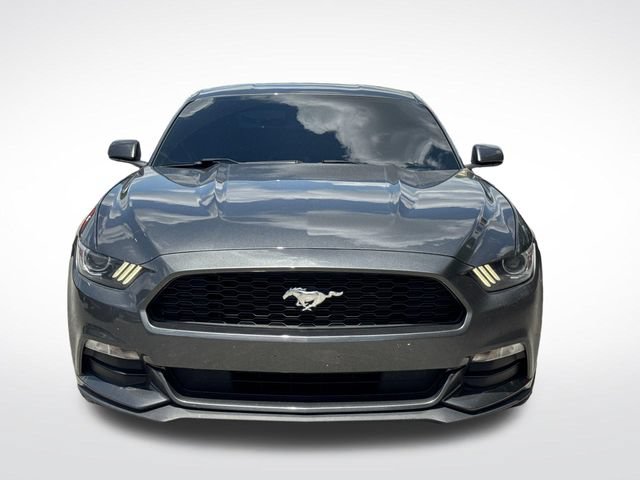 Used 2016 Ford Mustang Coupe RWD image 10