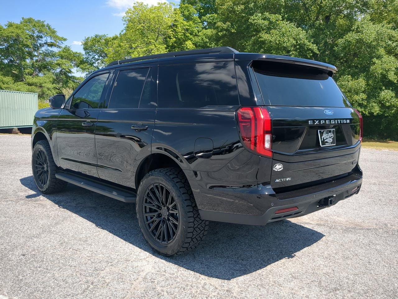 New 2026 Ford Expedition Active image 6
