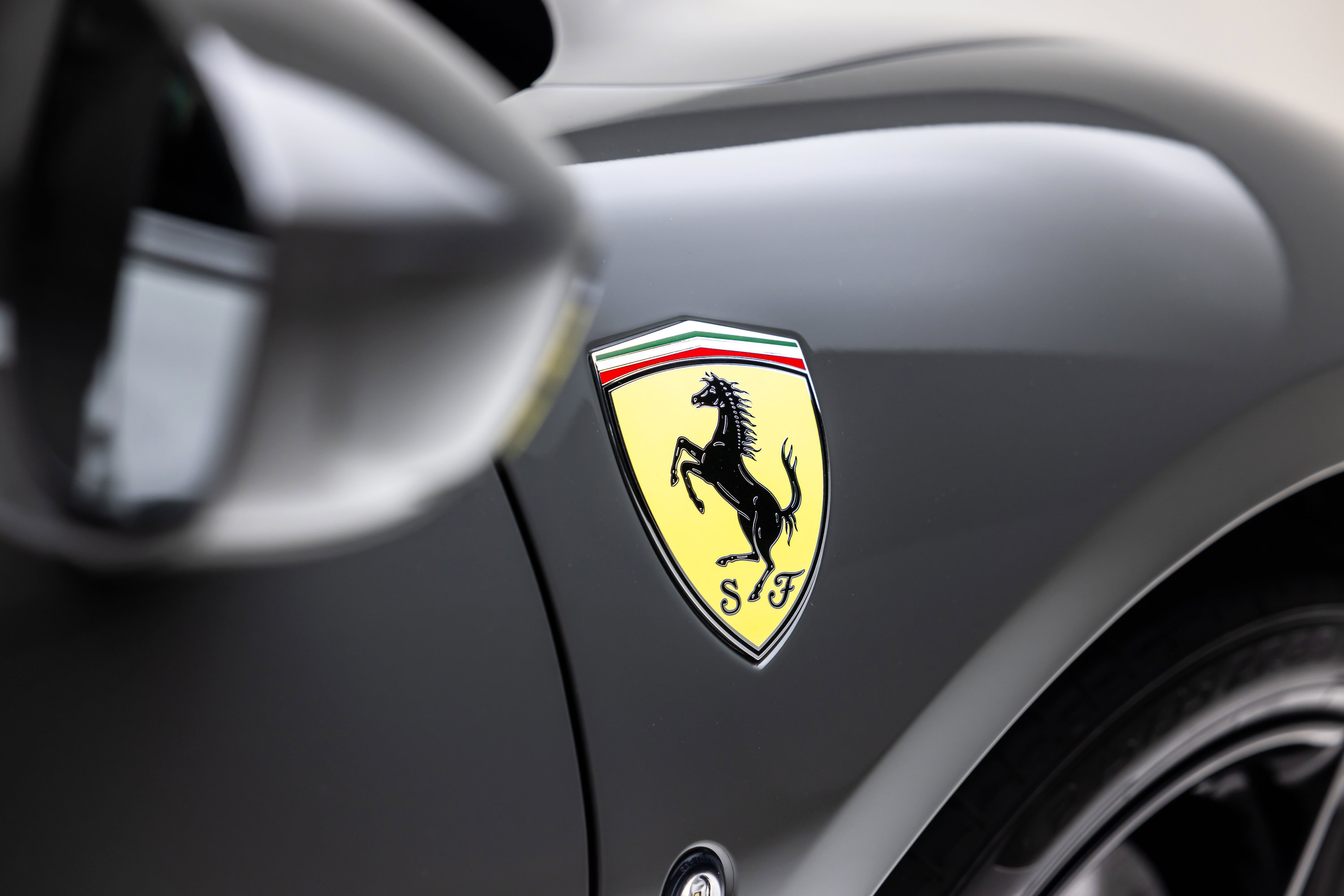 Certified 2022 Ferrari F8 Tributo RWD image 25