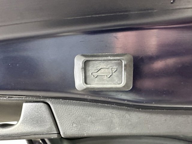 Used 2021 Toyota RAV4 XLE image 14