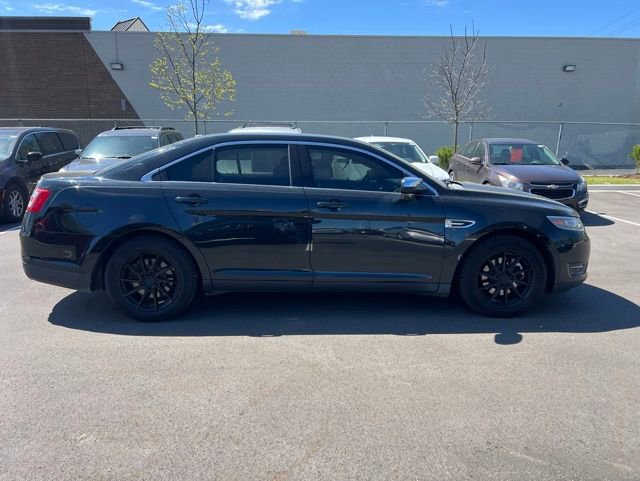Used 2014 Ford Taurus Limited FWD image 4