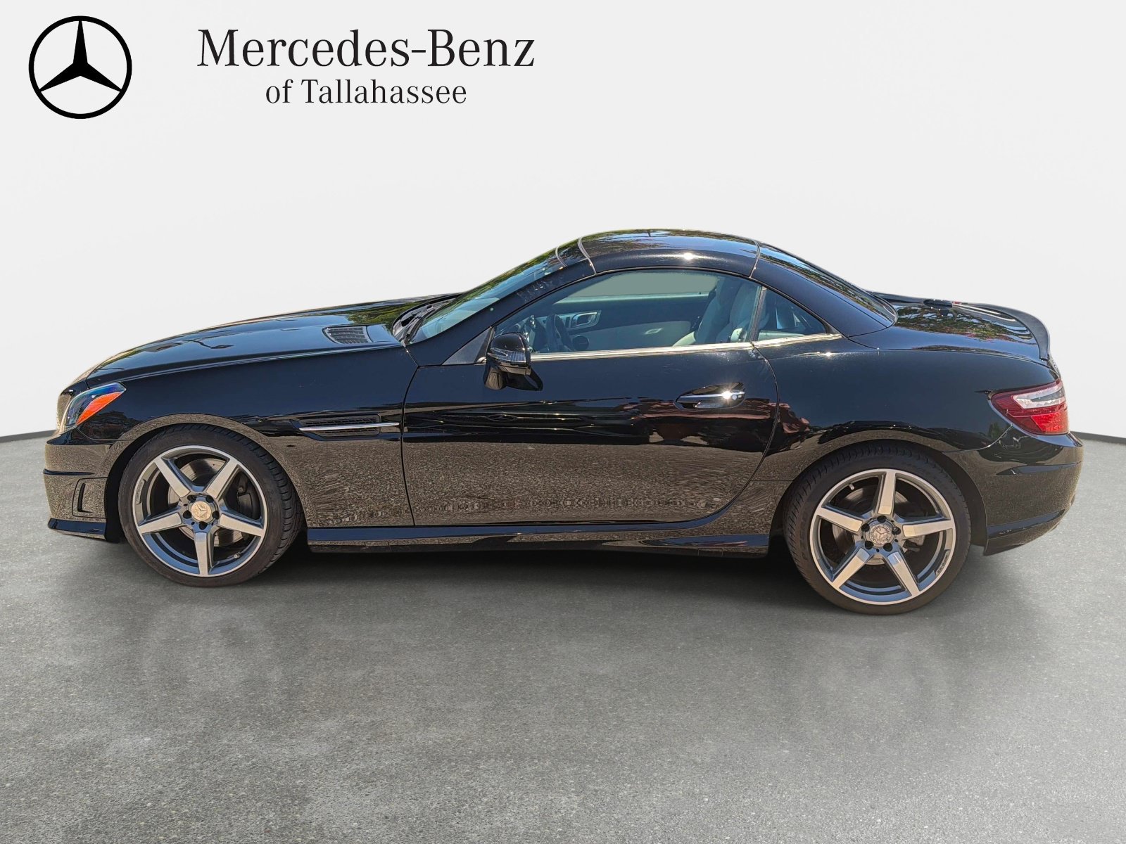 Used 2015 Mercedes-Benz SLK 250 image 8
