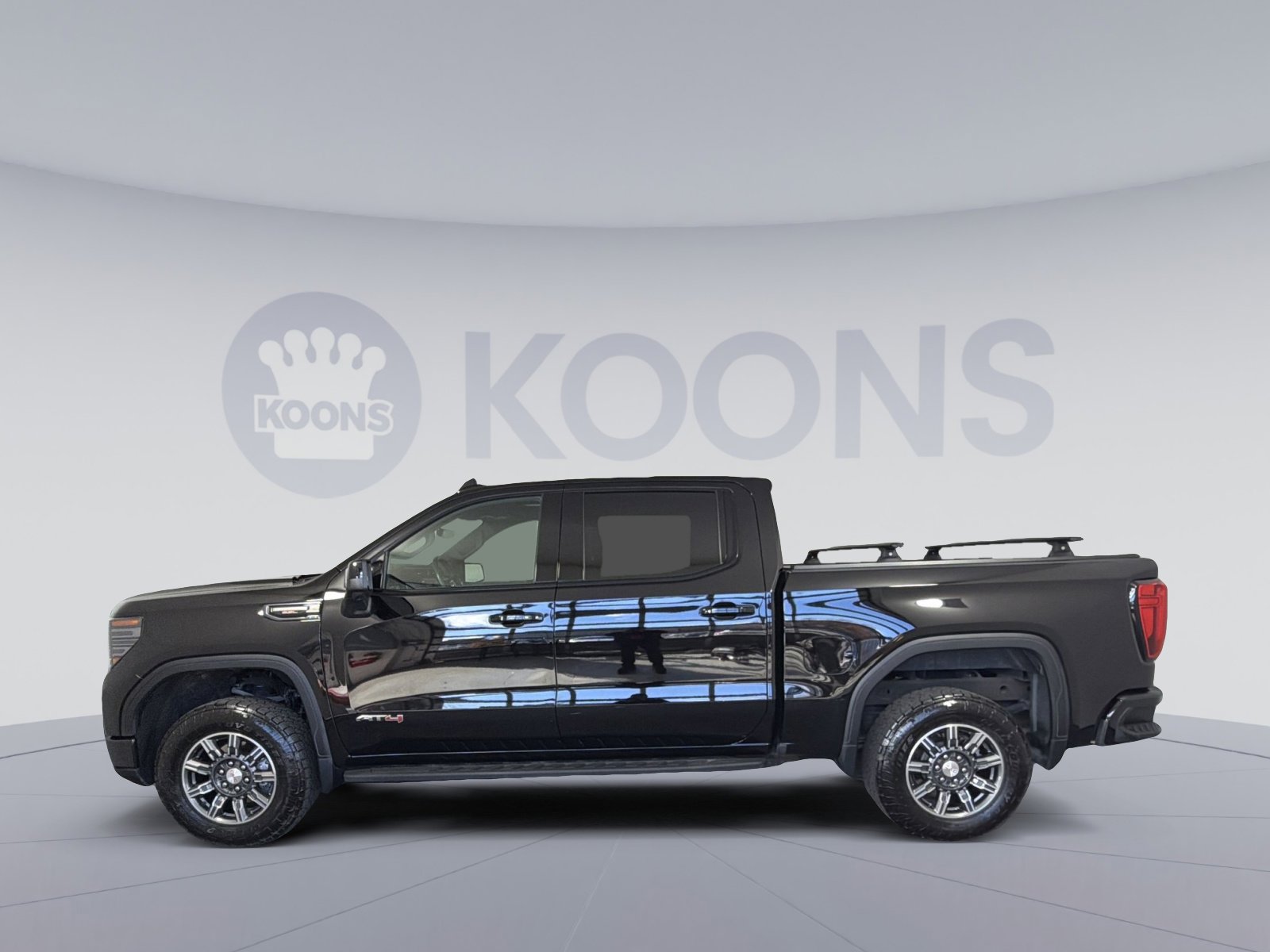 Used 2024 GMC Sierra 1500 AT4 w/ Technology Package image 2