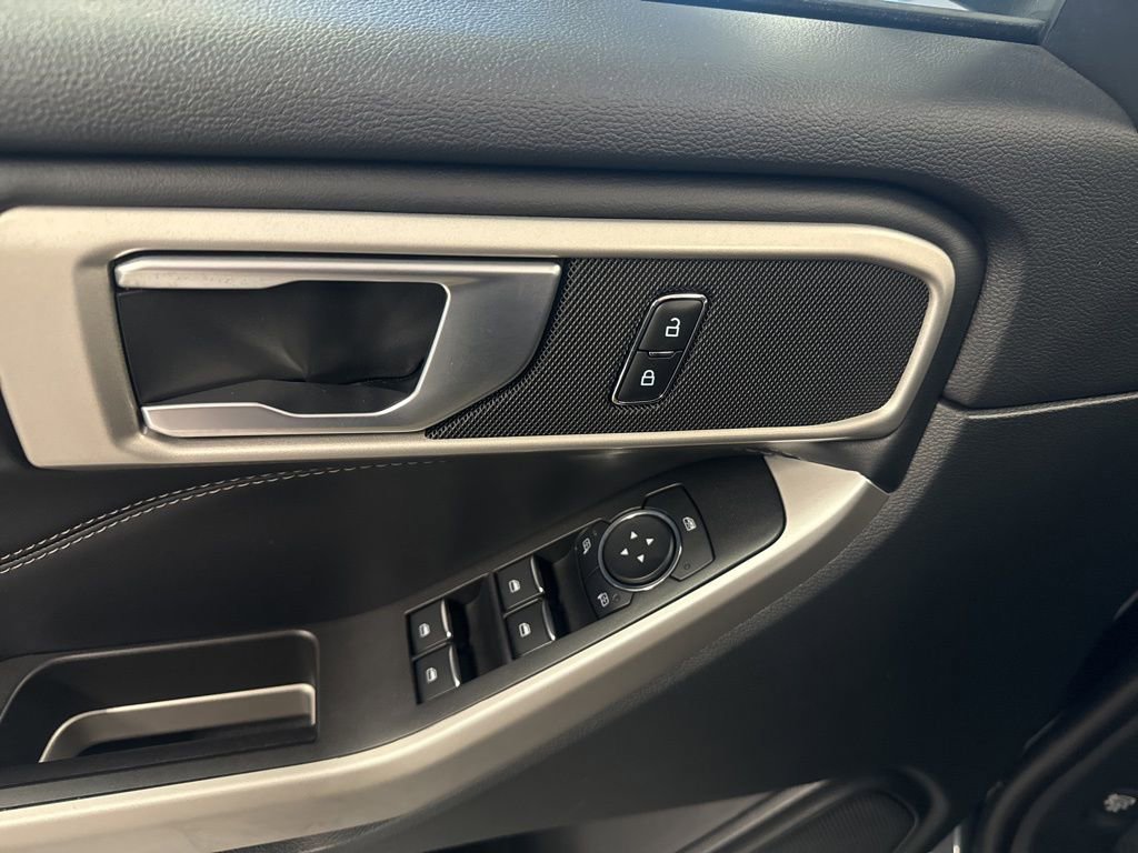 Certified 2023 Ford Explorer XLT w/ Equipment Group 202A image 15