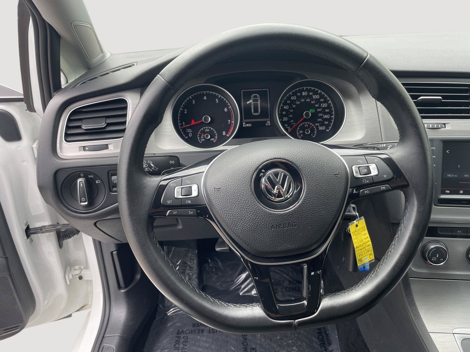 Used 2016 Volkswagen Golf S FWD image 15