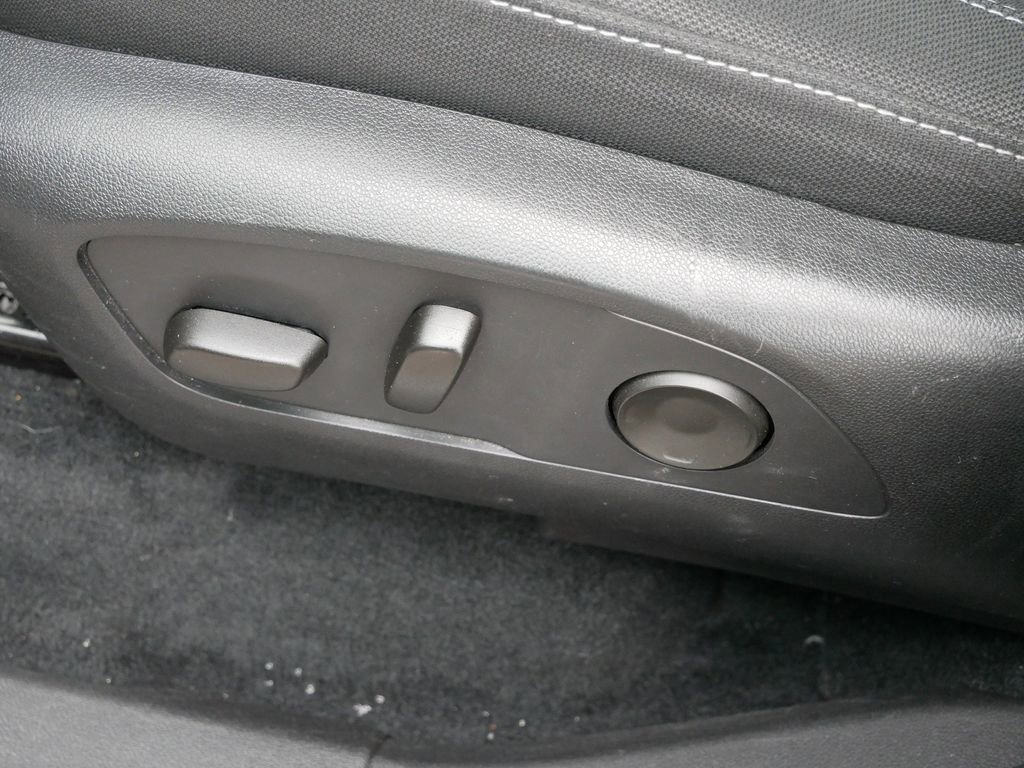 Used 2024 Chevrolet Traverse LT image 17