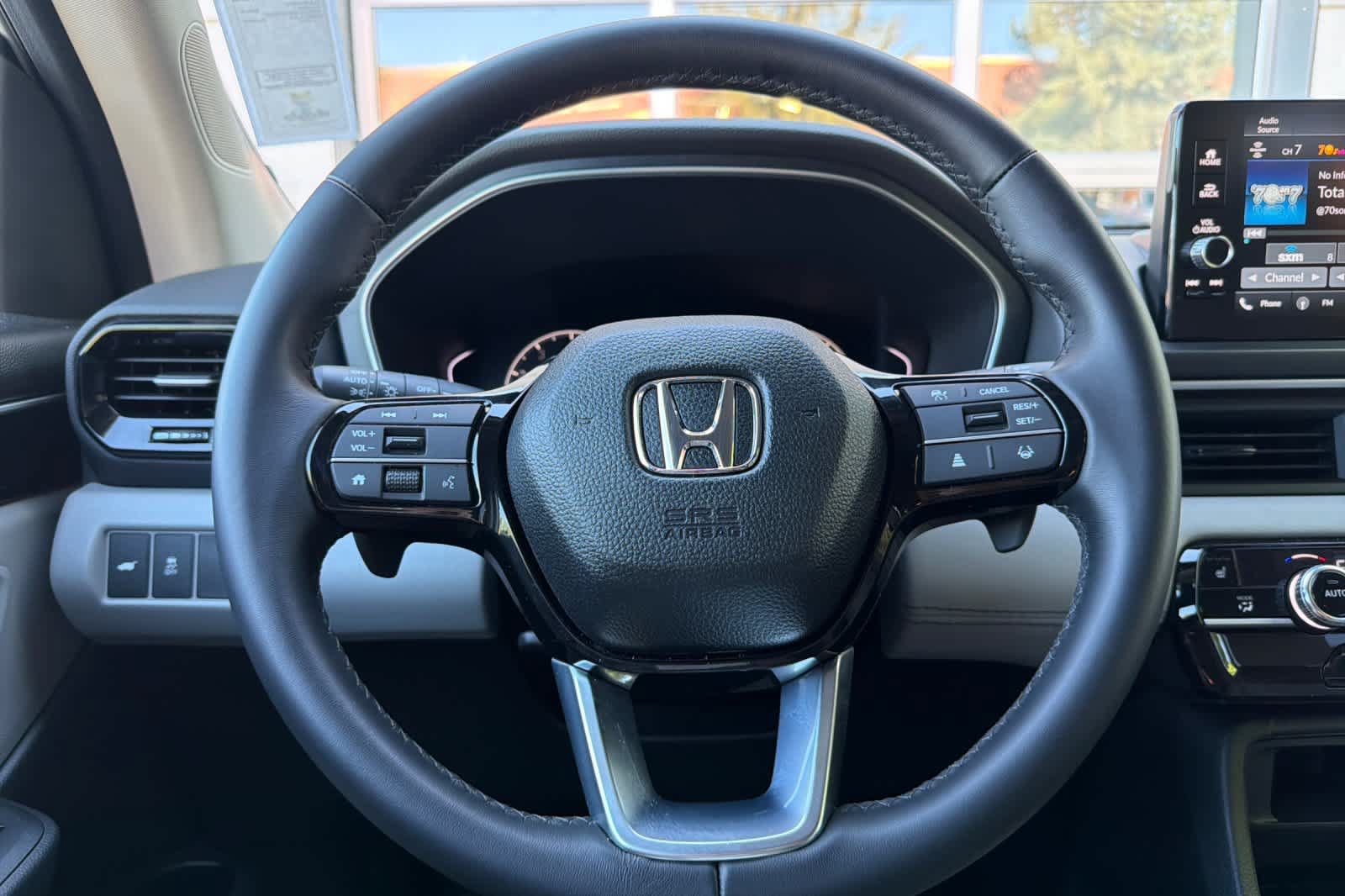 Used 2025 Honda Pilot EX-L image 26