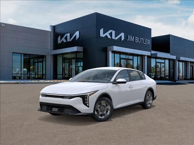 New 2026 Kia K4 LX image 1