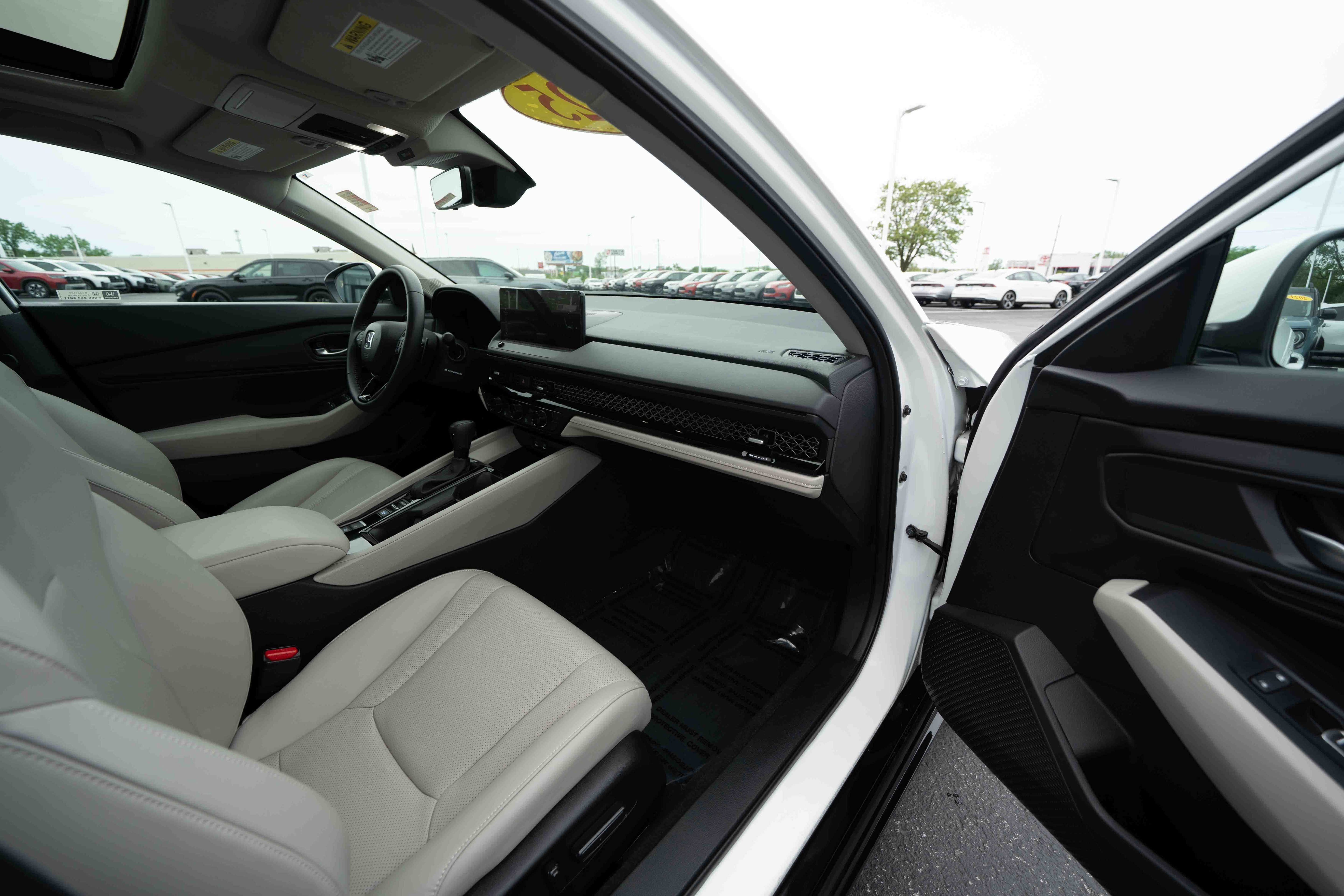 Certified 2025 Honda Accord EX-L image 25