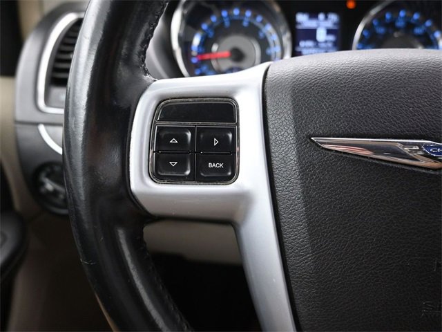 Used 2011 Chrysler Town & Country Touring-L w/ Entertainment Group #2 image 29