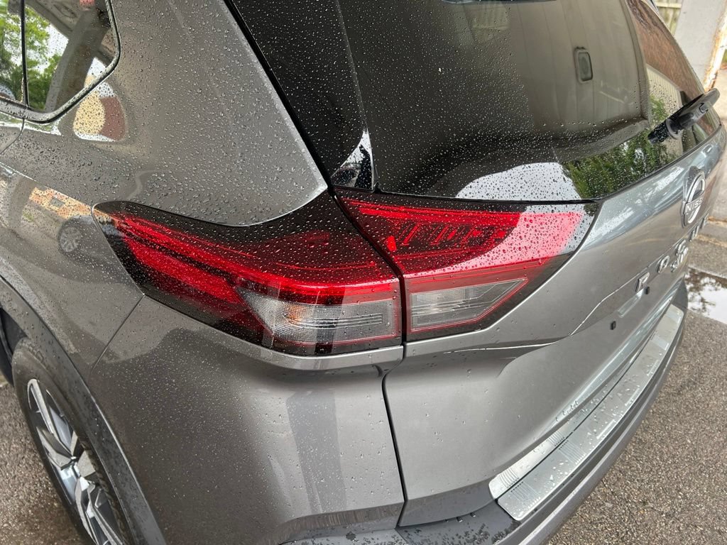 Certified 2023 Nissan Rogue SL AWD/4WD image 37