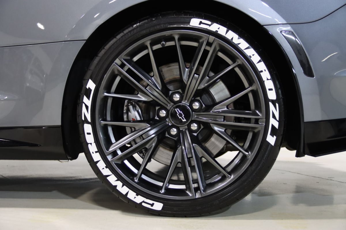 Used 2022 Chevrolet Camaro ZL1 RWD image 80
