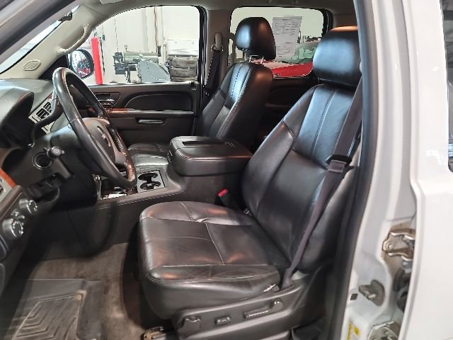 Used 2014 GMC Yukon XL SLT AWD/4WD image 17
