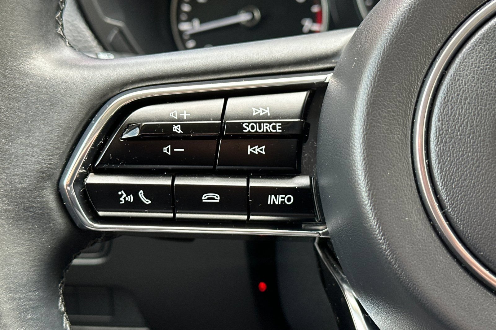 Used 2024 MAZDA CX-90 3.3 Turbo w/ Preferred Plus AWD/4WD image 25