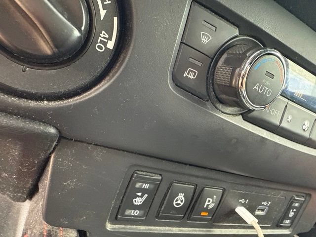 Used 2023 Nissan Frontier PRO-4X w/ Pro-4X Premium Package AWD/4WD image 14