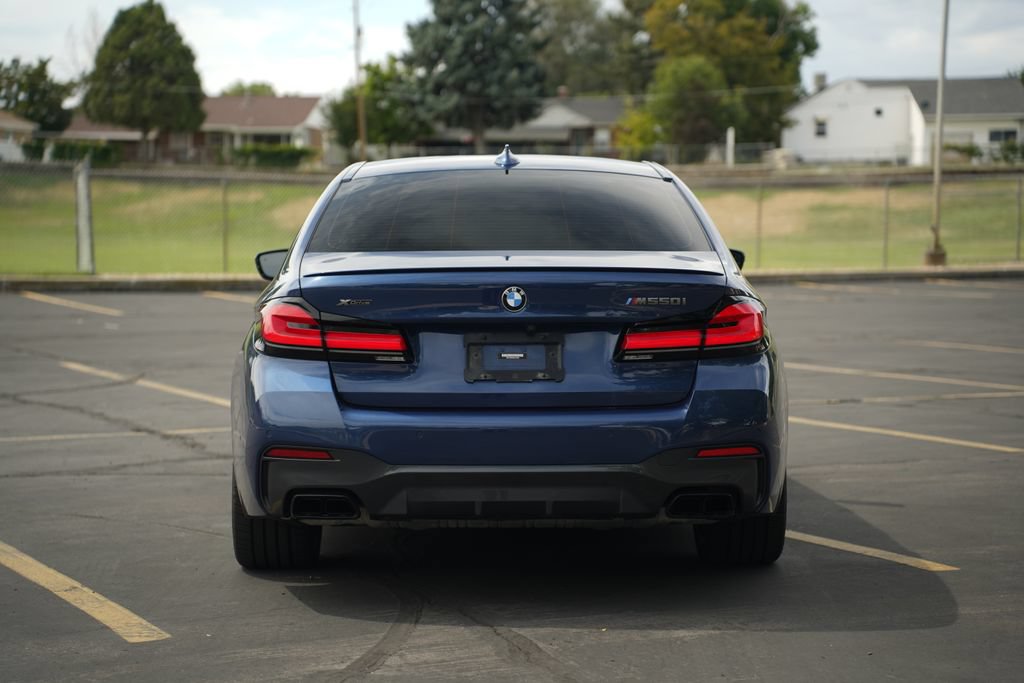 Used 2022 BMW M550i xDrive w/ Dynamic Handling Package AWD/4WD image 4