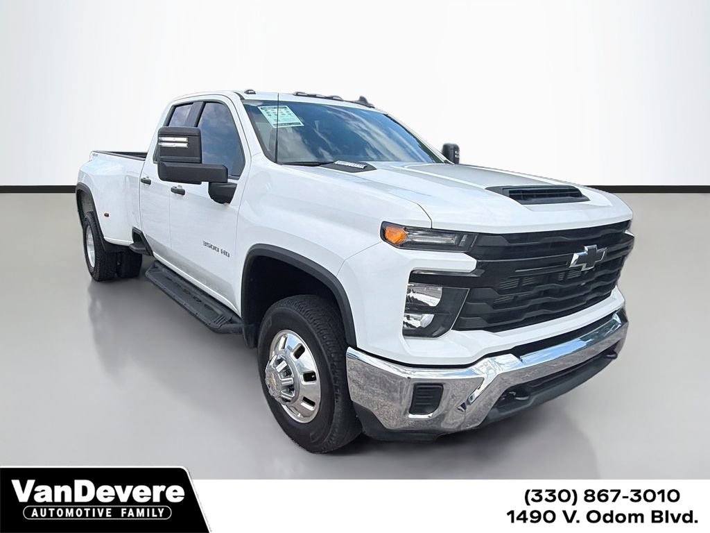 Used 2025 Chevrolet Silverado 3500 W/T w/ WT Convenience Package