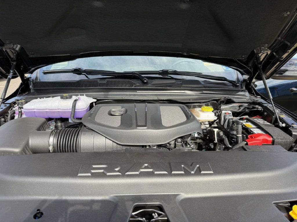 New 2026 RAM 1500 Big Horn AWD/4WD image 12