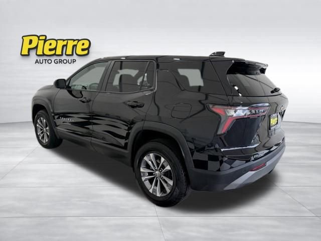 Used 2025 Chevrolet Equinox LT image 2