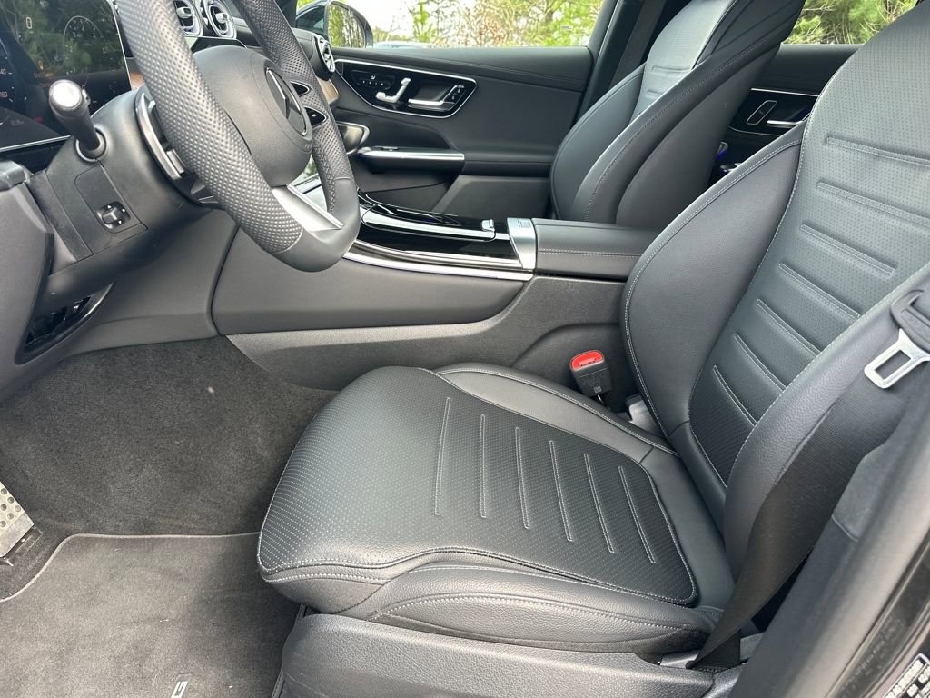 Certified 2025 Mercedes-Benz GLC 300 4MATIC image 19