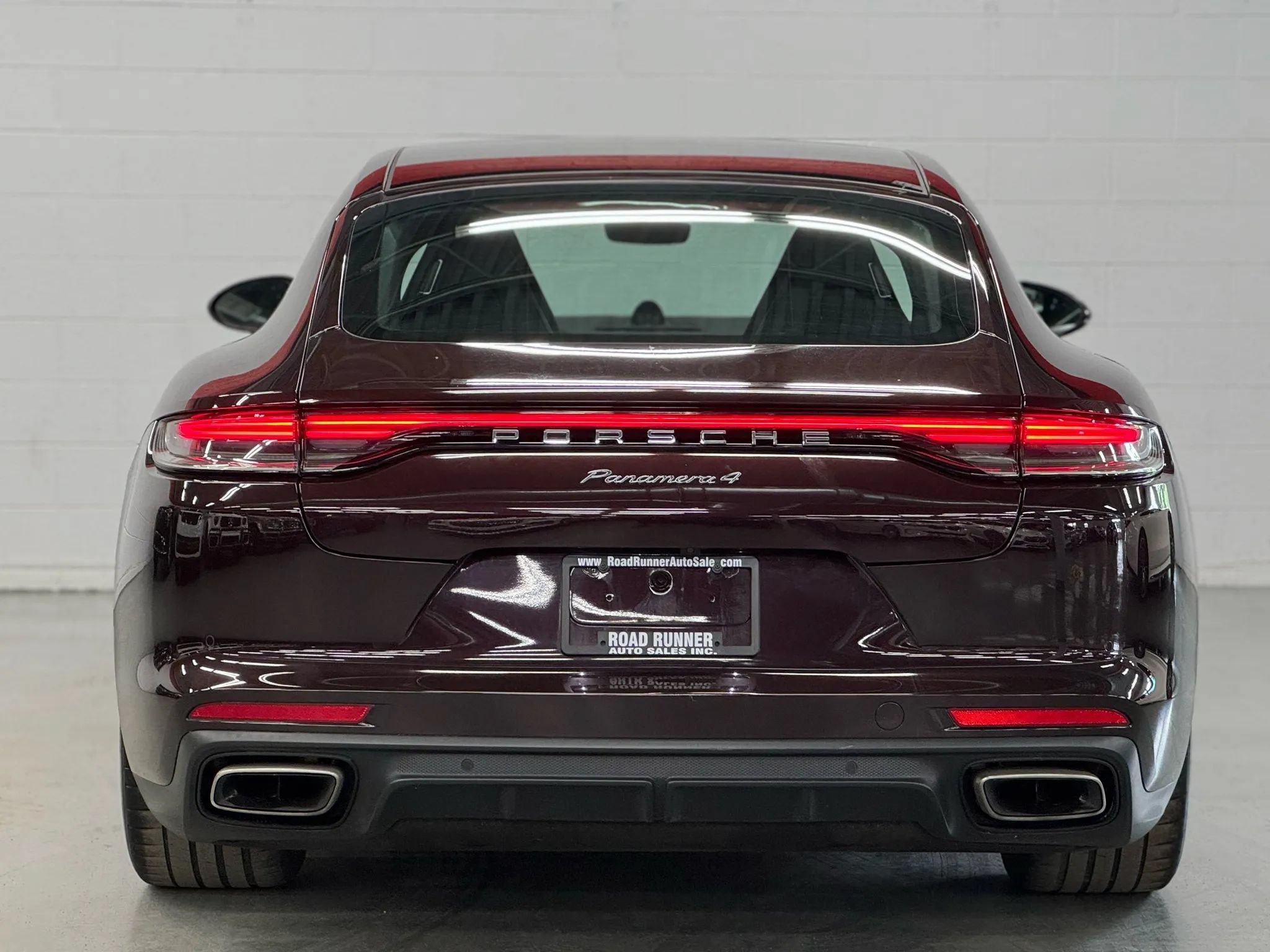 Used 2022 Porsche Panamera 4 AWD/4WD image 9