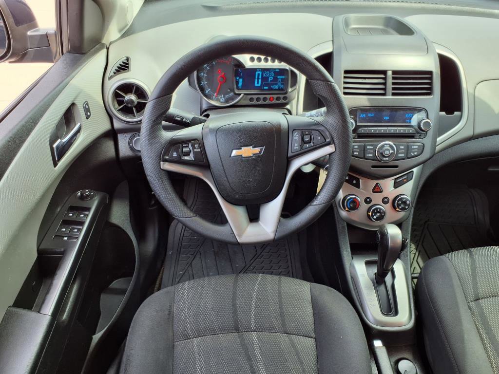 Used 2015 Chevrolet Sonic LT image 6