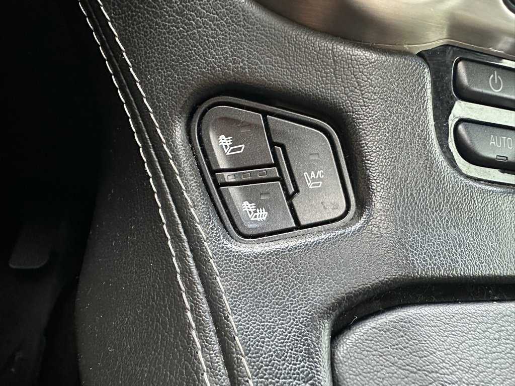 Used 2015 GMC Yukon XL Denali w/ Premium Package image 20