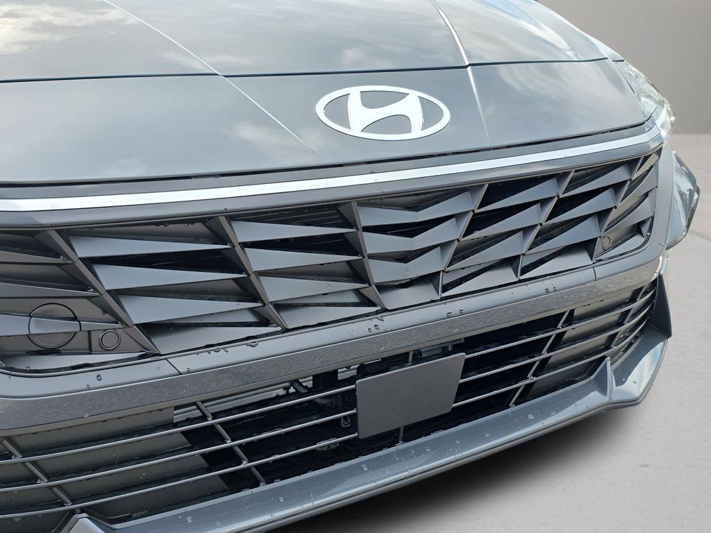 New 2026 Hyundai Elantra SEL Sport Premium FWD image 9