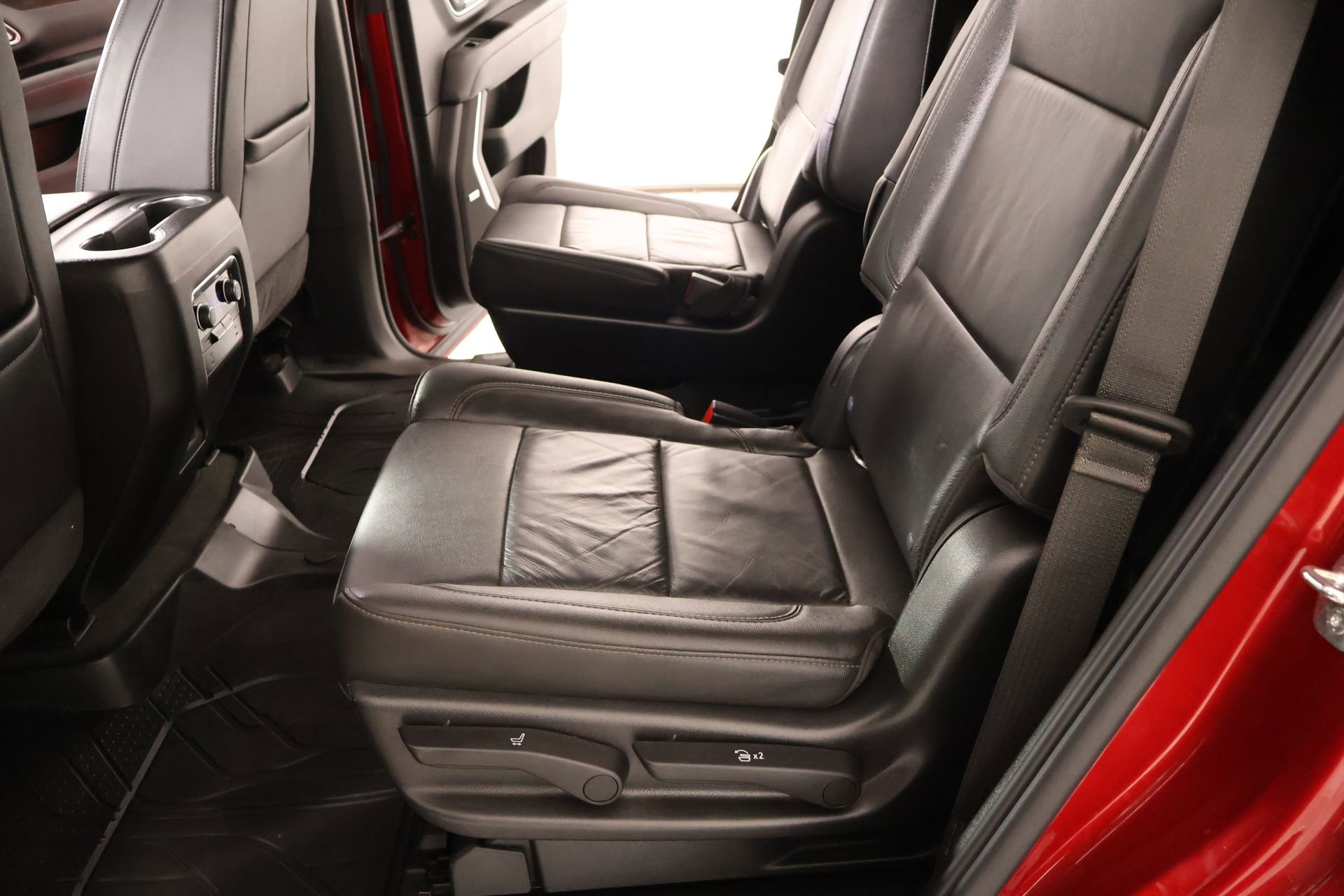 Used 2021 Chevrolet Tahoe Z71 AWD/4WD image 12