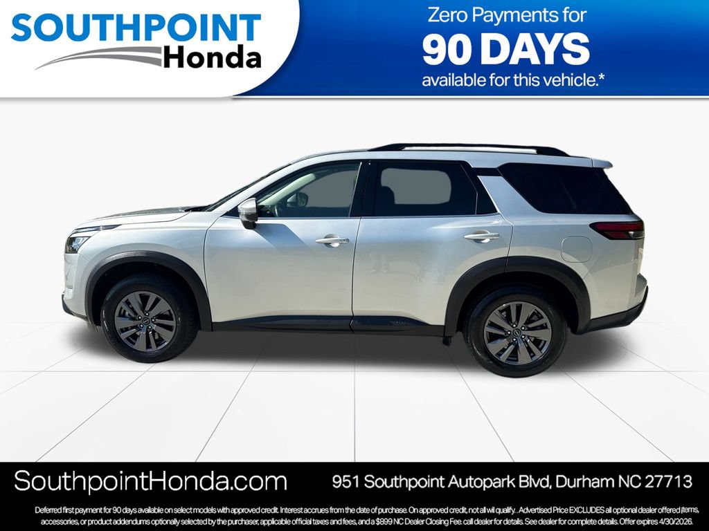 Used 2025 Nissan Pathfinder SV FWD image 4