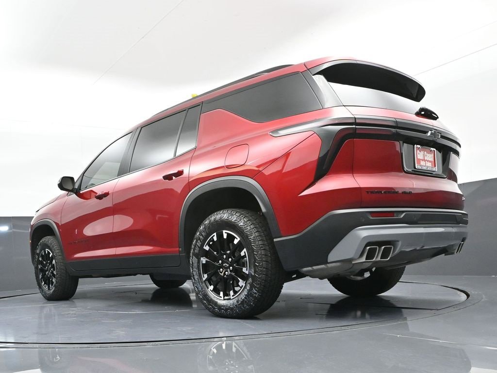 Used 2024 Chevrolet Traverse Z71 w/ LPO, Floor Liner Package image 32