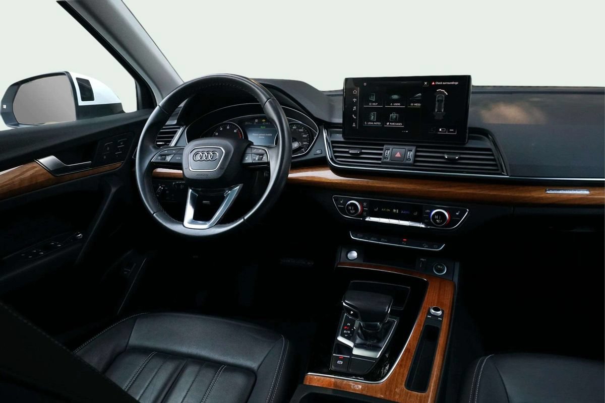 Used 2023 Audi Q5 2.0T Premium w/ Convenience Package AWD/4WD image 25