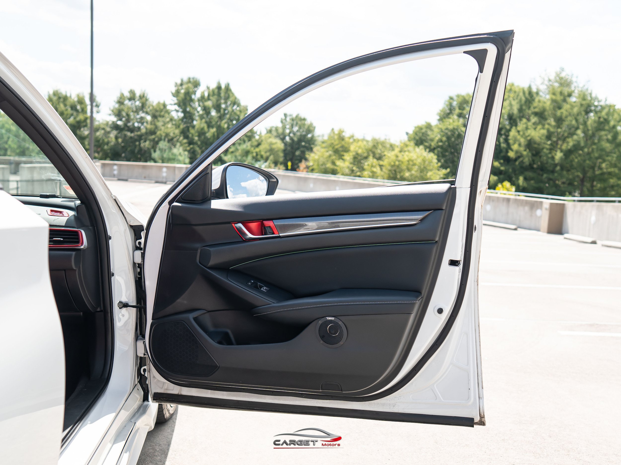 Used 2018 Honda Accord Sport image 40