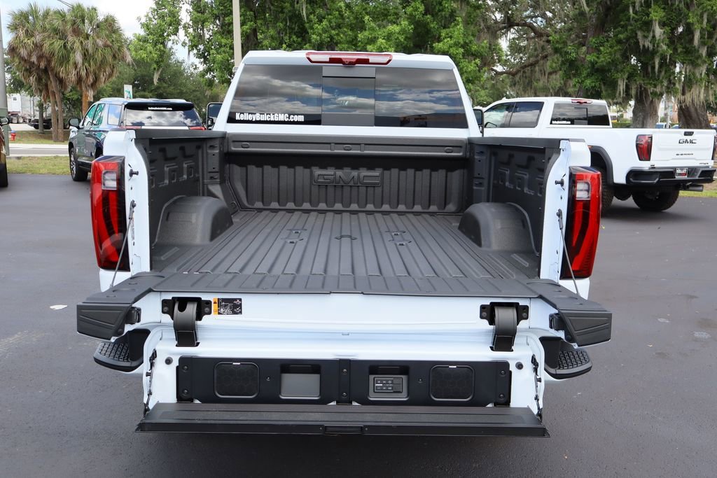 New 2026 GMC Sierra 2500 Denali Ultimate AWD/4WD image 7