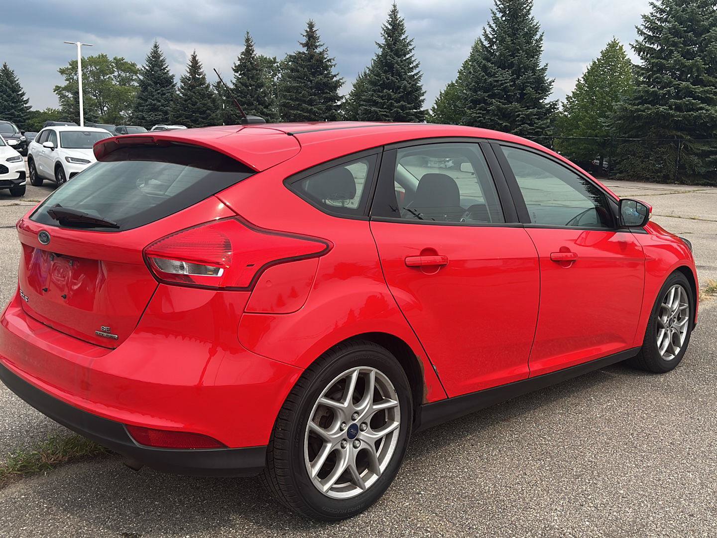 Used 2015 Ford Focus SE w/ Equipment Group 201A FWD image 33