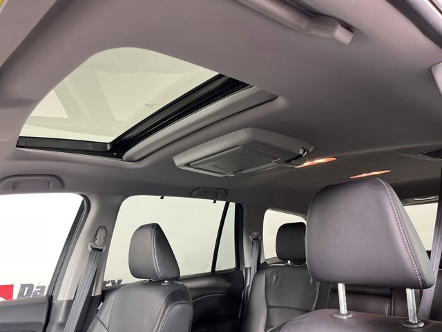 Used 2019 Honda Pilot Touring image 15