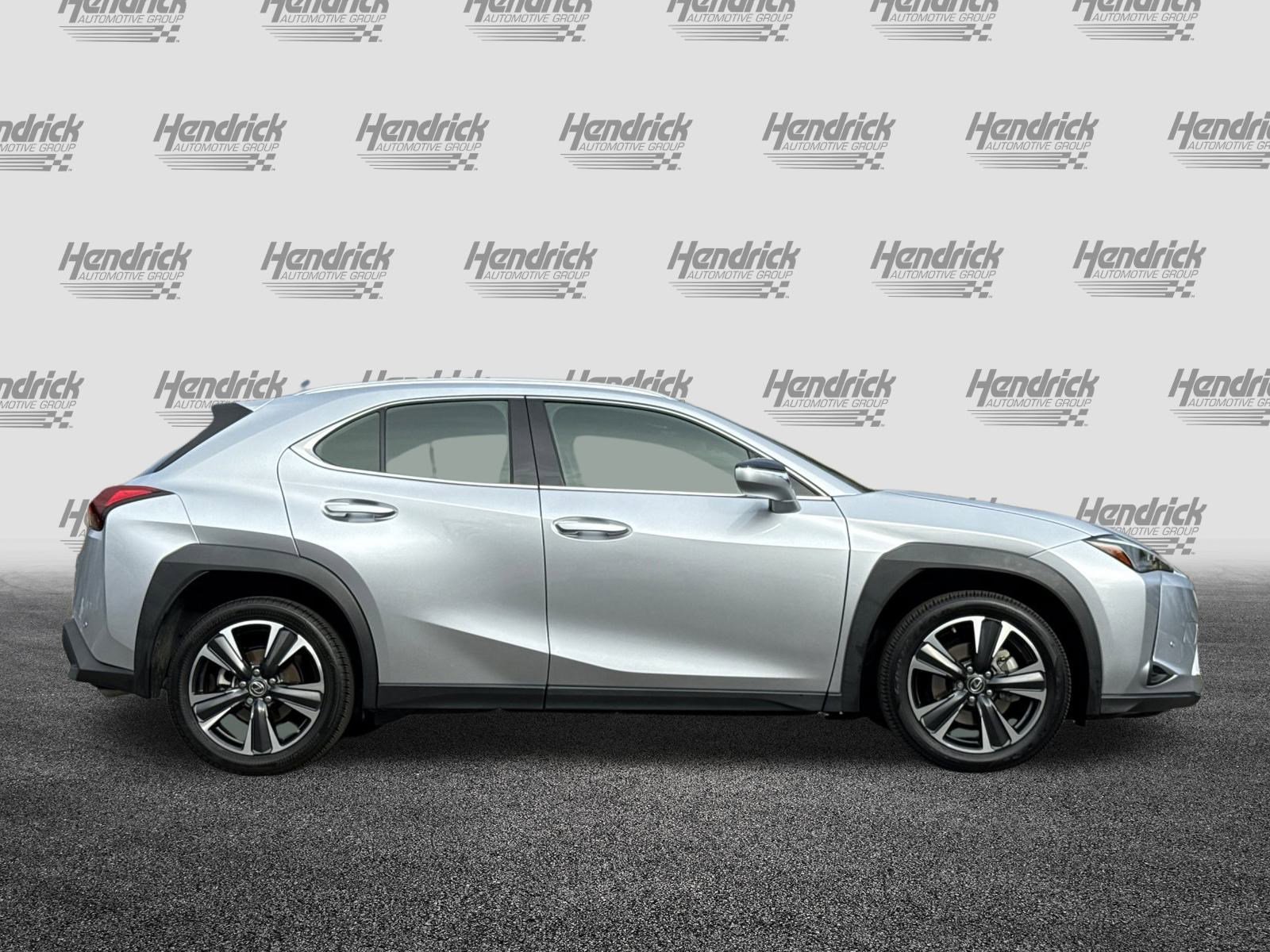 Certified 2024 Lexus UX 250h FWD image 3