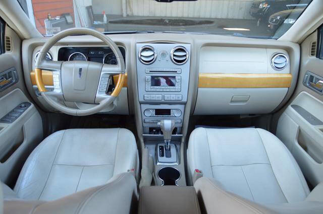 Used 2008 Lincoln MKZ image 14