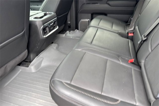 Used 2025 GMC Sierra 3500 Denali image 14