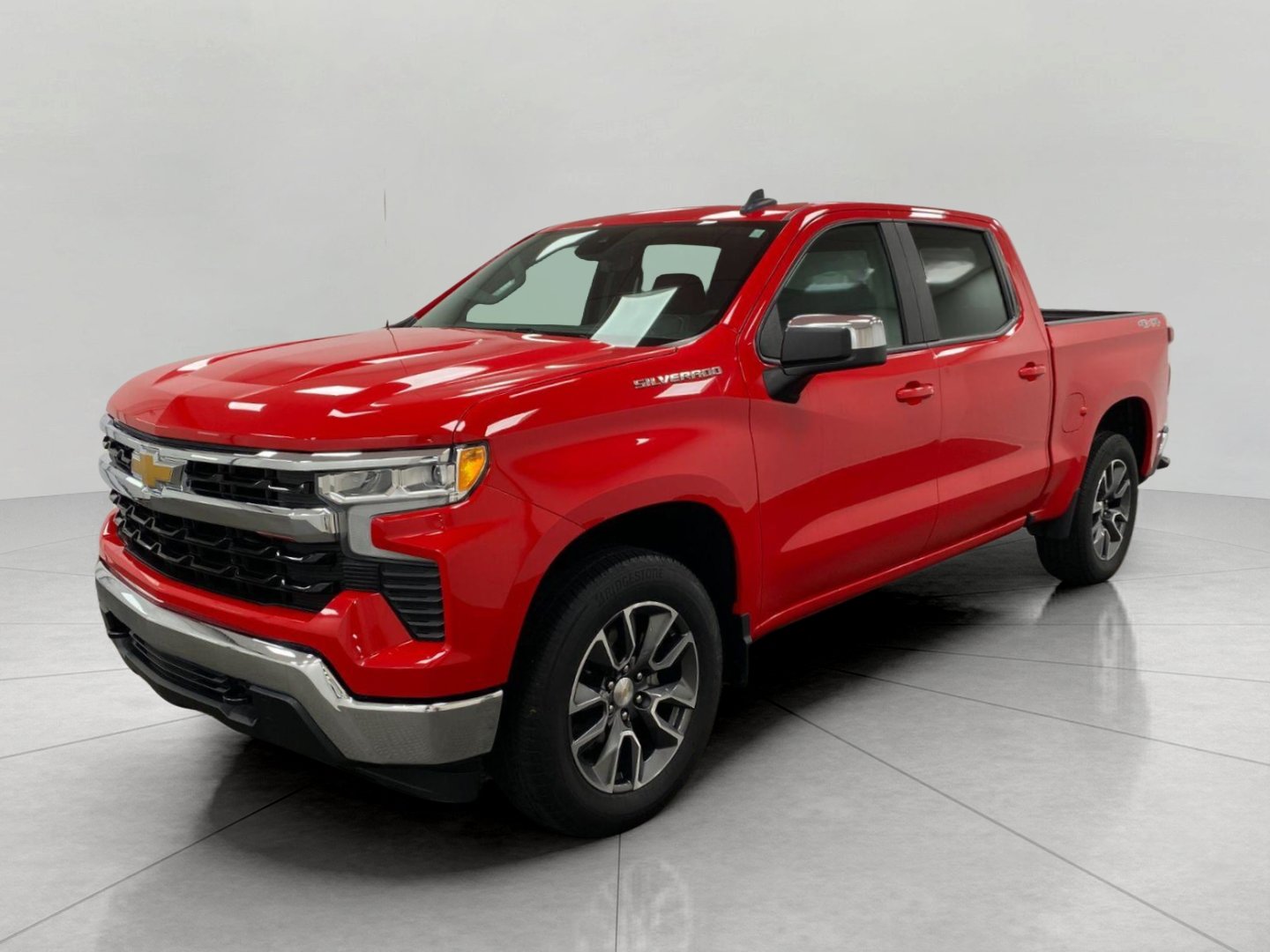 Used 2024 Chevrolet Silverado 1500 LT AWD/4WD image 9