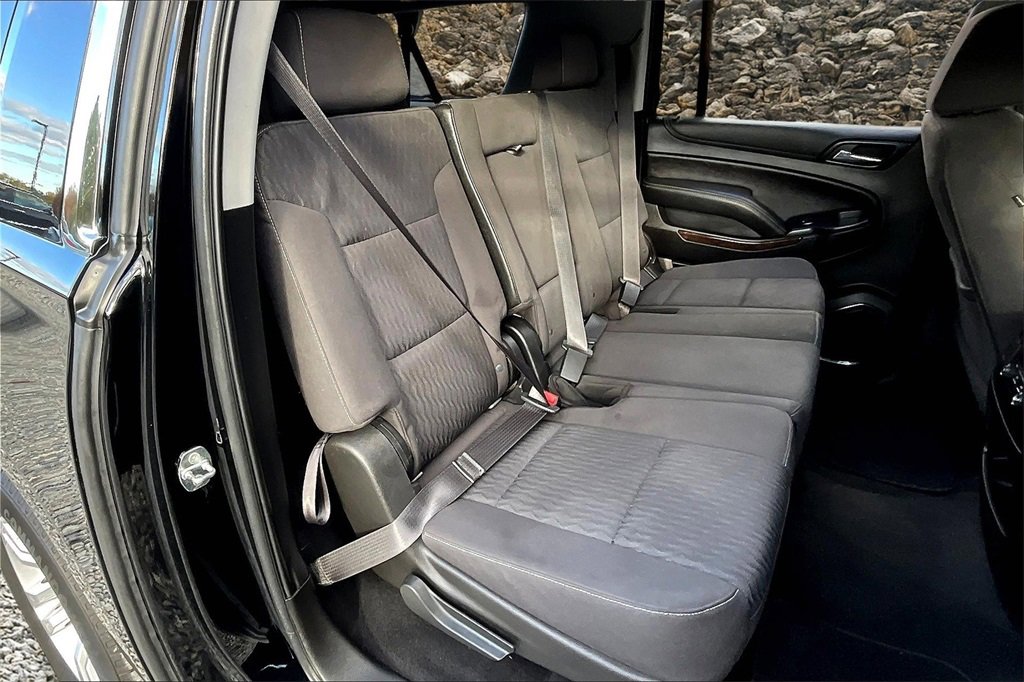 Used 2020 Chevrolet Suburban LS image 22