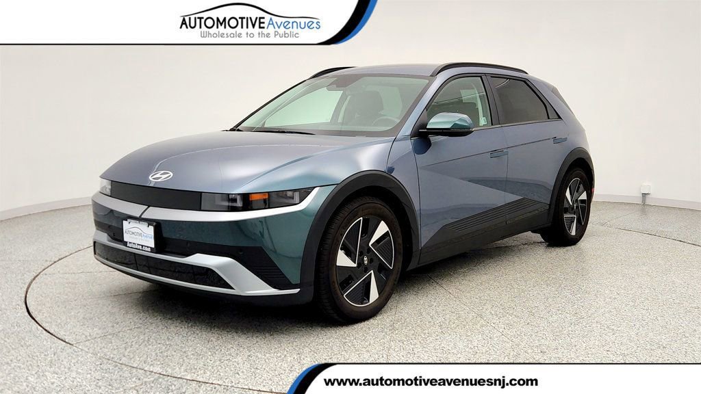 Used 2025 Hyundai Ioniq 5 SEL RWD image 1