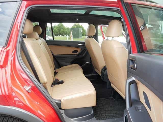 Certified 2024 Volkswagen Tiguan SE R-Line AWD/4WD image 18
