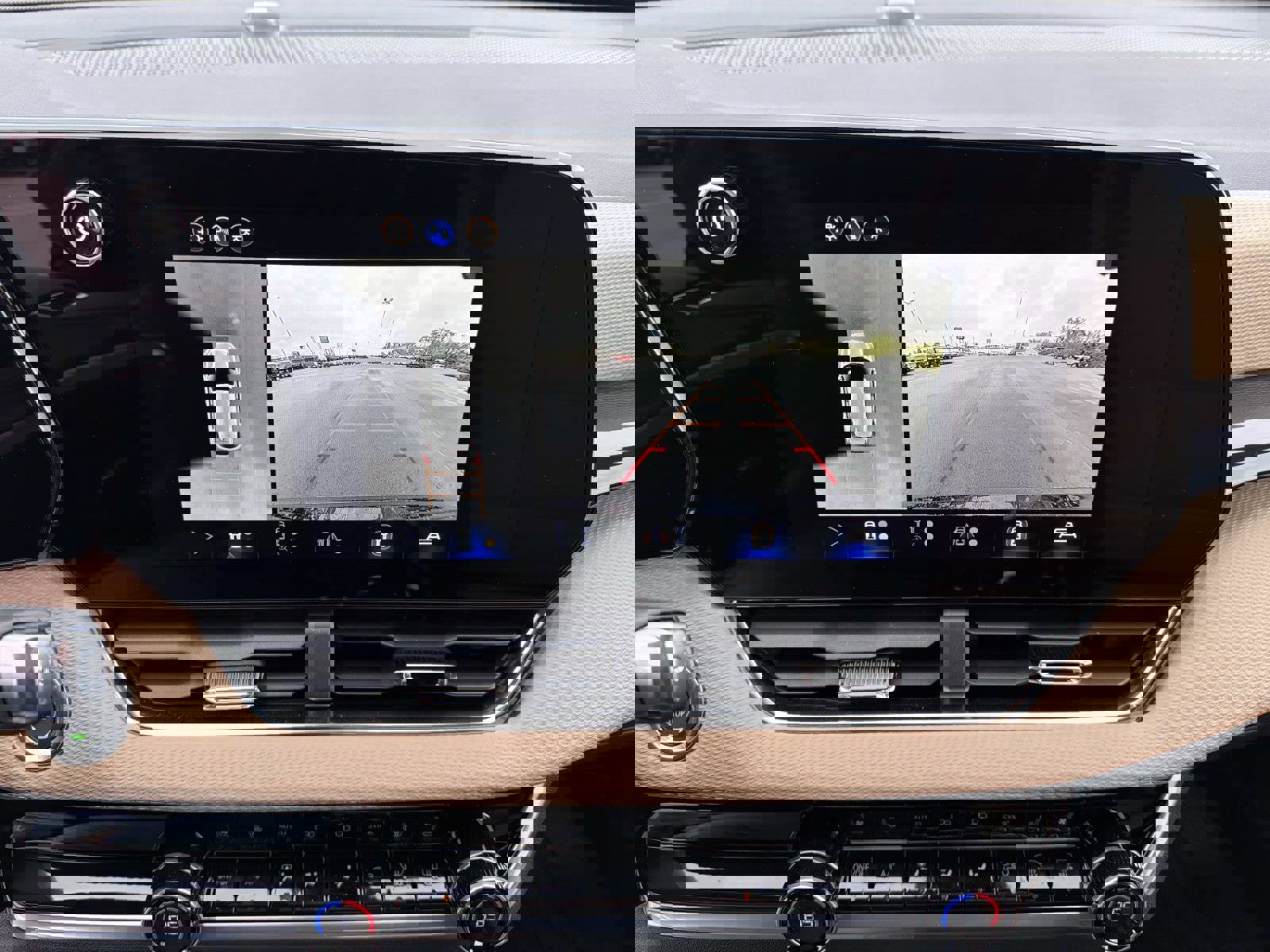 New 2026 Chevrolet Equinox ACTIV w/ Convenience Package III image 7