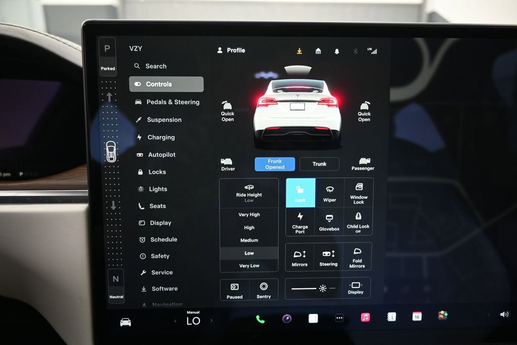 Used 2023 Tesla Model X image 16