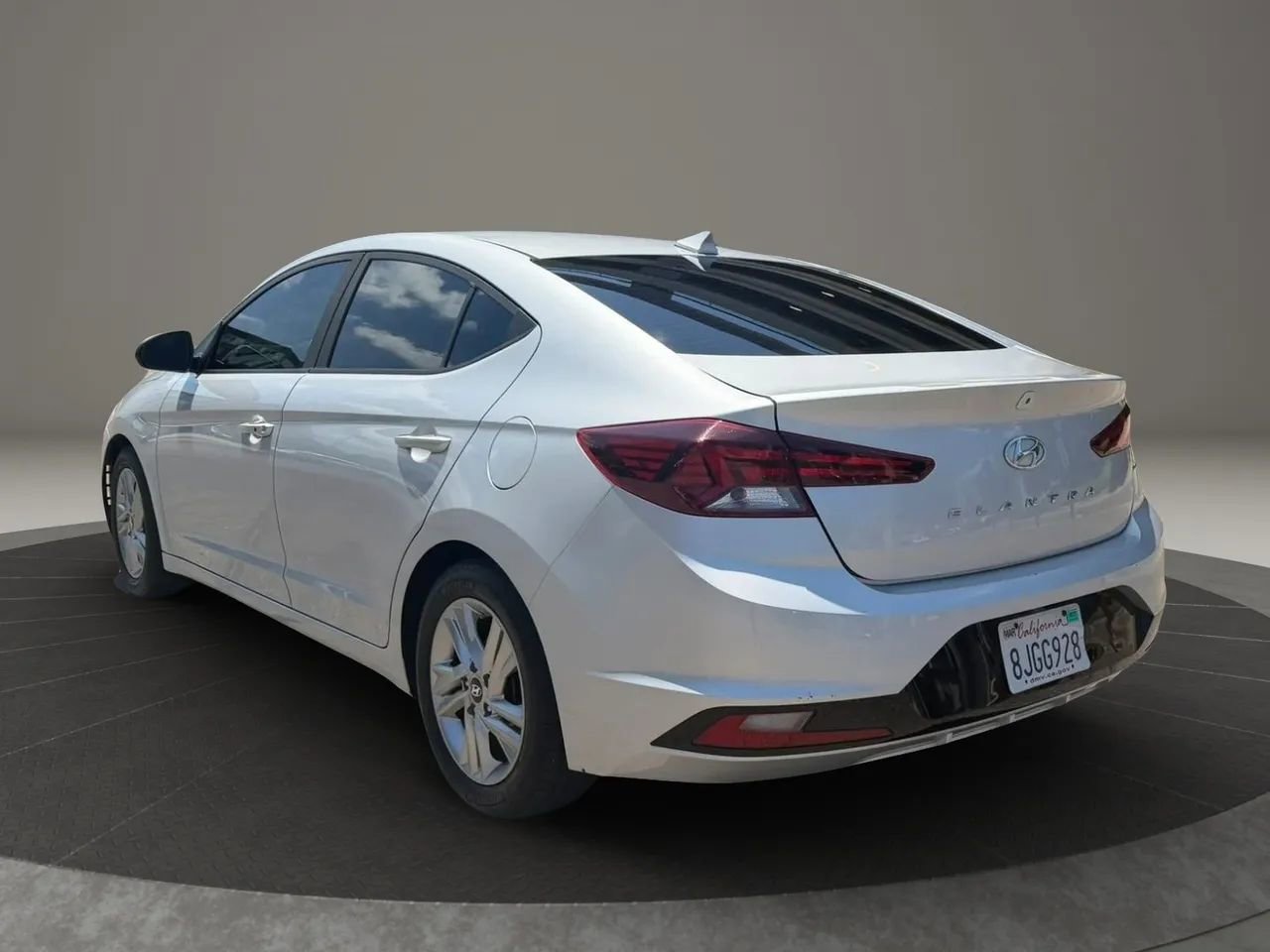 Used 2019 Hyundai Elantra Value Edition FWD image 7